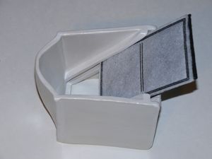 Ceramic filter housing for Drinkwell filters